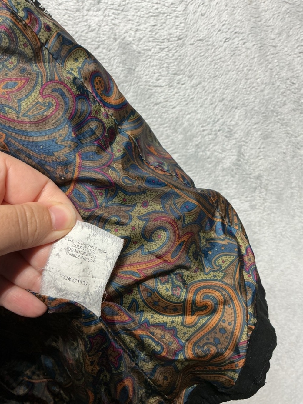 Outback Trading Co Quilted Black Vest Paisley Lined Full Zip Women’s M - Picture 6 of 13